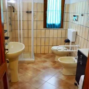 Casa In Prima Fila Sulla Spiaggia San Priamo